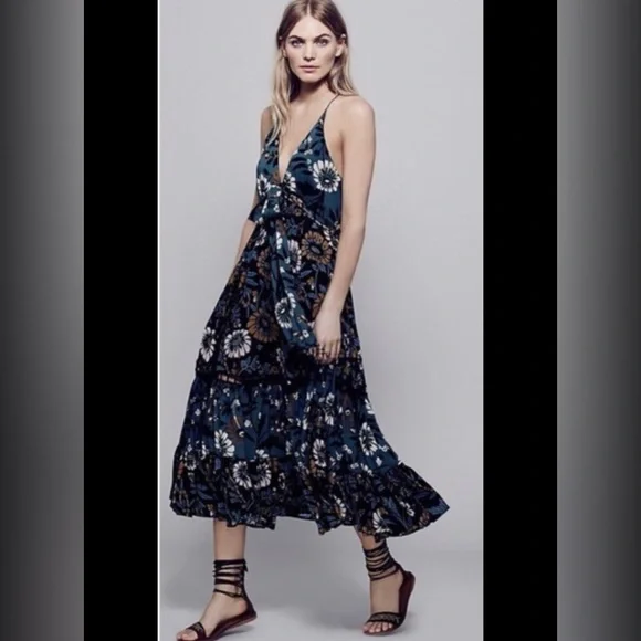 Free People | Dresses | Free People Pages Of Gold Floral Print Boho Maxi  Dress Black Womens Sz Small | Poshmark